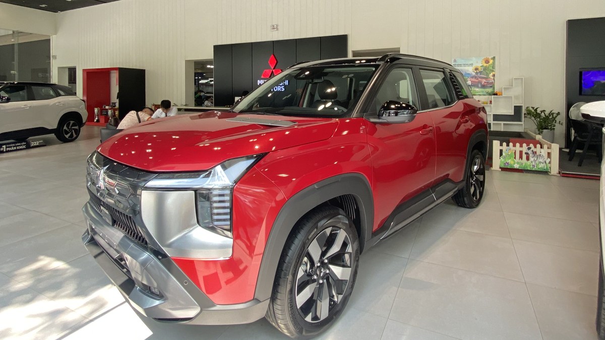 Mitsubishi Destinator tại Mitsubishi Kim Liên Quảng Bình